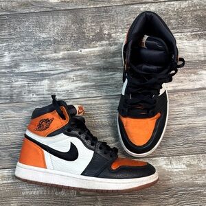 🌟Jordan 🌟1 Satin  Shattered 🌟Backboard Top Sneakers Women! #AV3725-010 
5.5